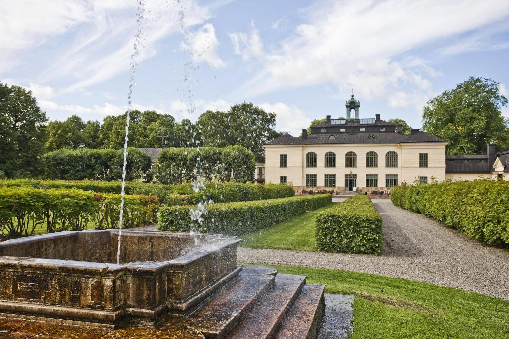 Naesby Slott Hotel แทบี ภายนอก รูปภาพ